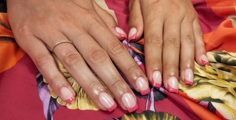 Les soins des mains Manicure Pedicure