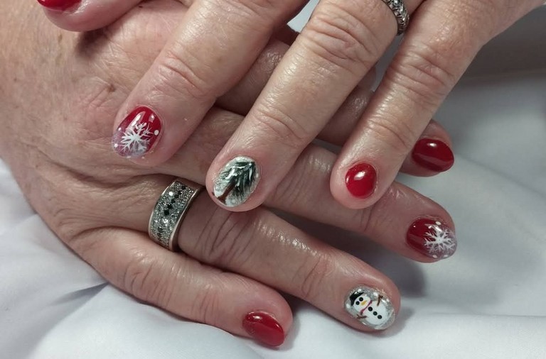 Les soins des mains Manicure Pedicure