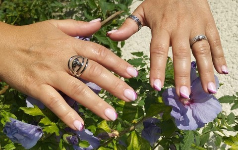 Les soins des mains Manicure Pedicure